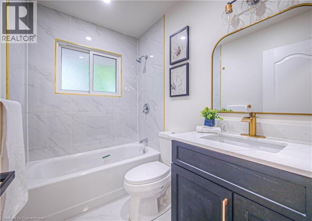 Photo 19 of 76 Ravine Drive, Cambridge ON