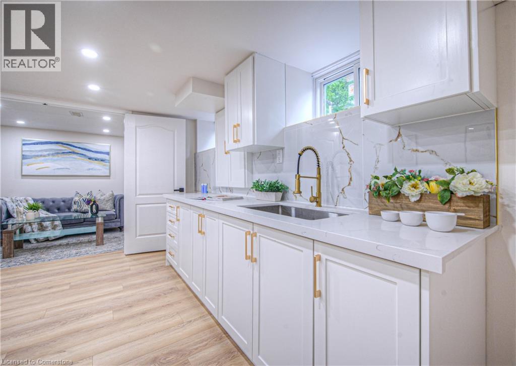 Photo 25 of 76 Ravine Drive, Cambridge ON