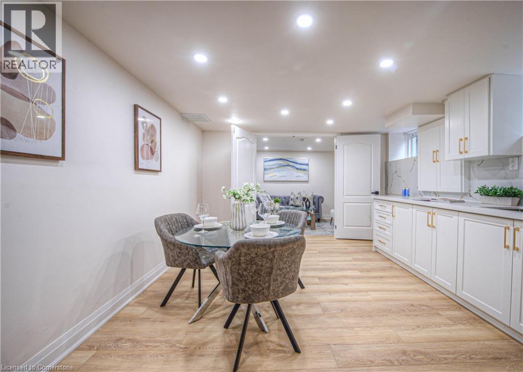 Photo 22 of 76 Ravine Drive, Cambridge ON