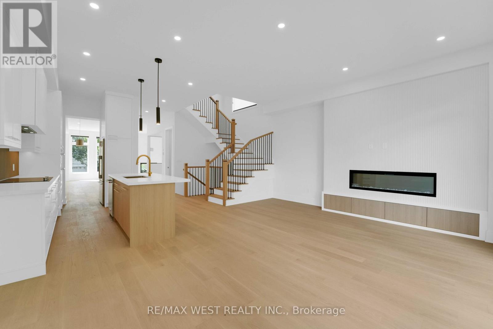 Photo 19 of 35 A Frances Avenue, Toronto ON
