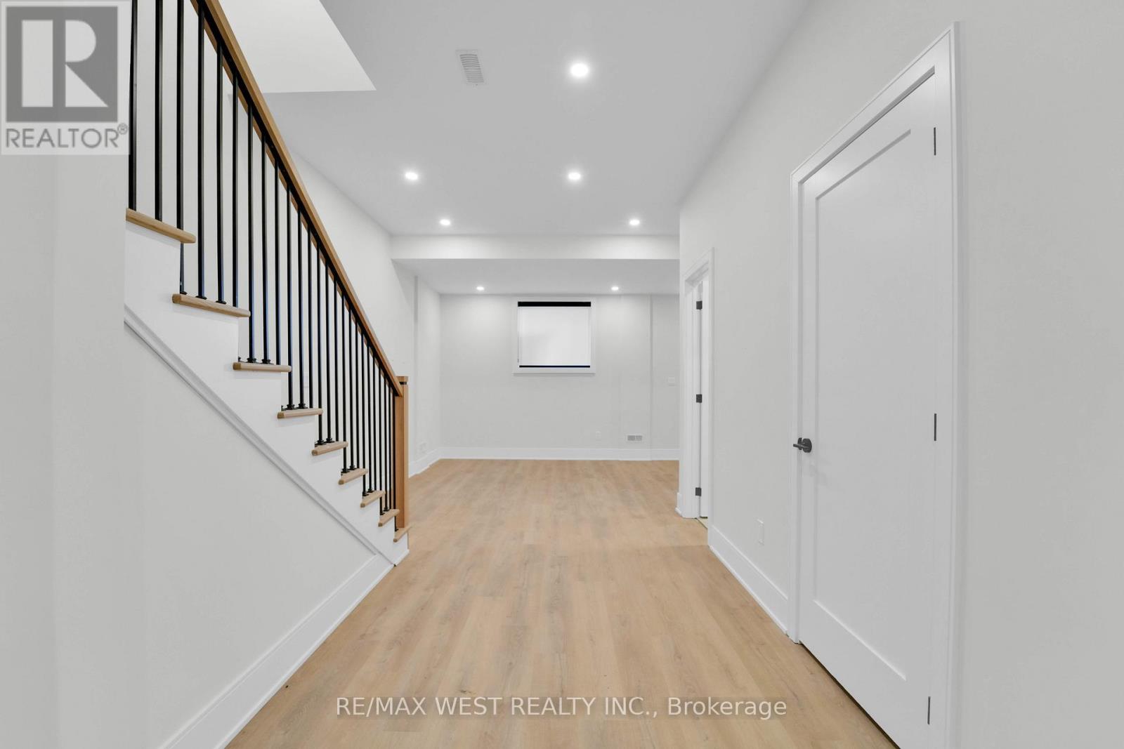 Photo 43 of 35 A Frances Avenue, Toronto ON
