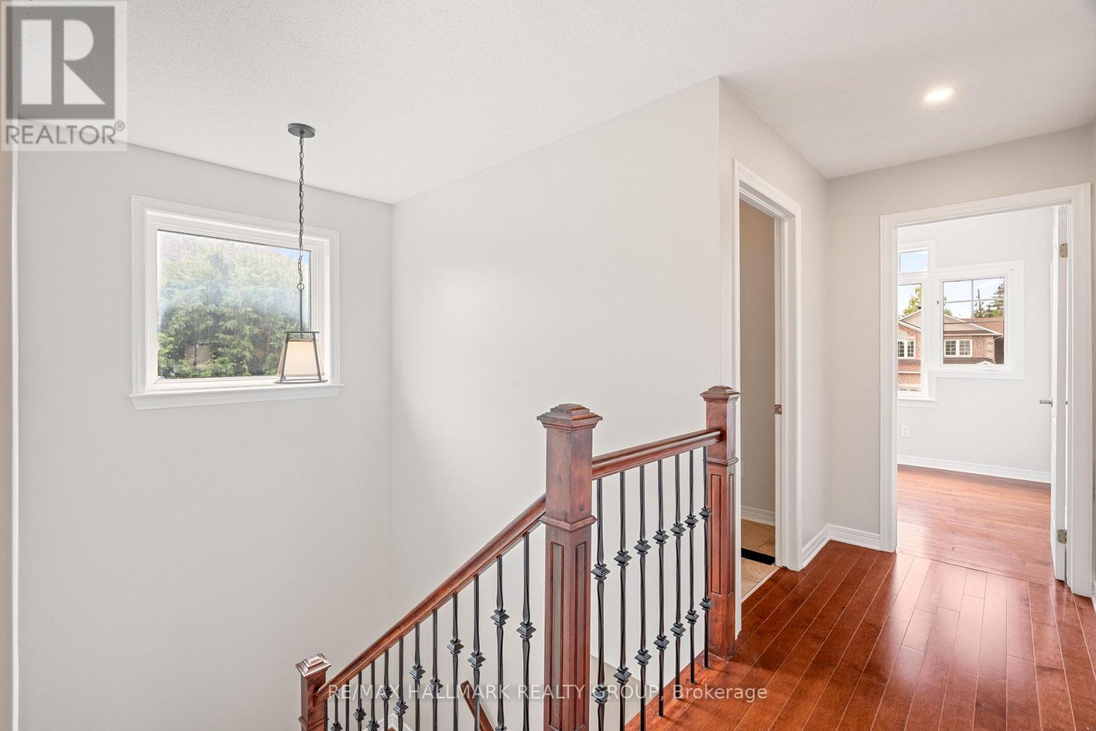 Photo 22 of 41 Smoketree Crescent E, Ottawa ON