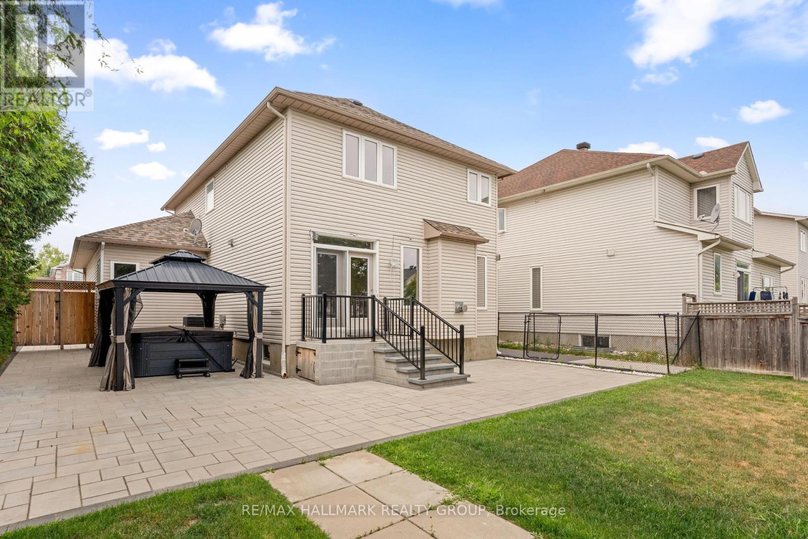 Photo 41 of 41 Smoketree Crescent E, Ottawa ON
