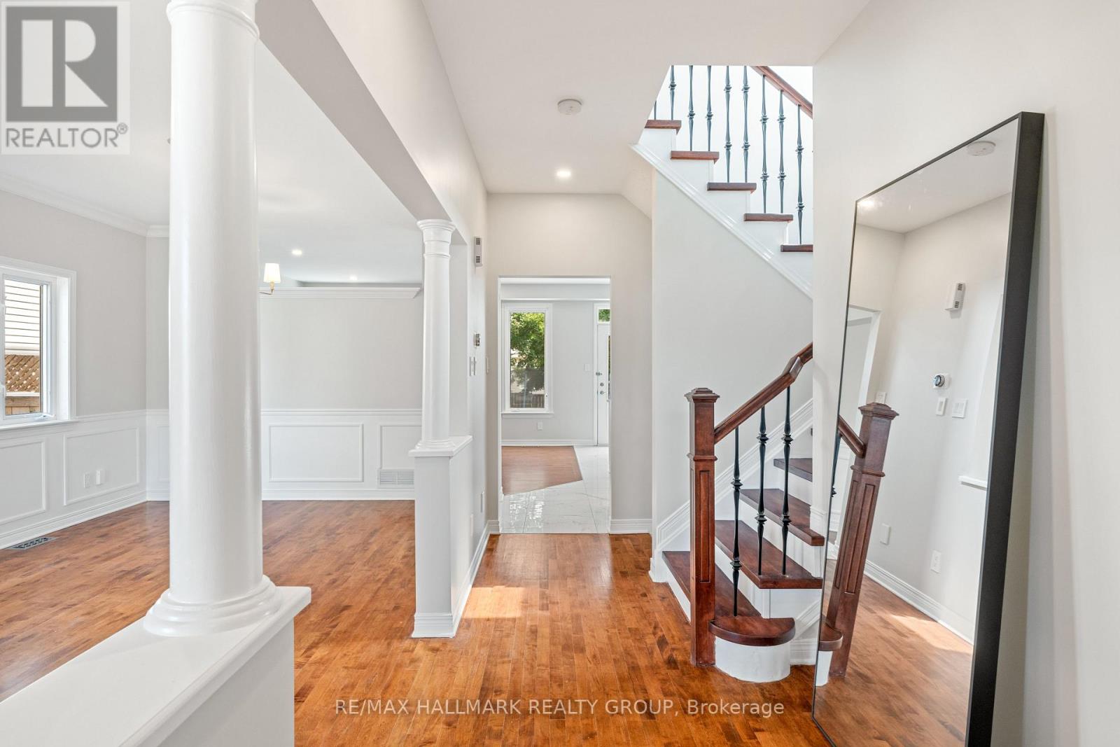 Photo 9 of 41 Smoketree Crescent E, Ottawa ON