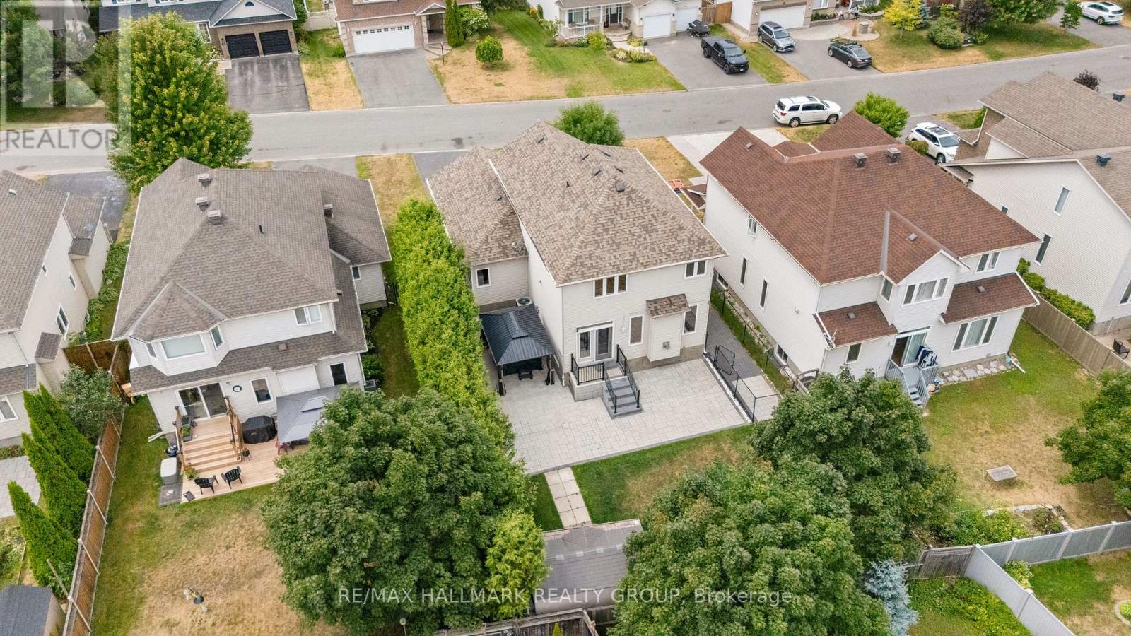 Photo 42 of 41 Smoketree Crescent E, Ottawa ON