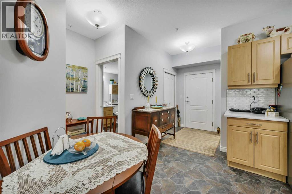Photo 6 of 120 6 Michener Boulevard, Red Deer AB