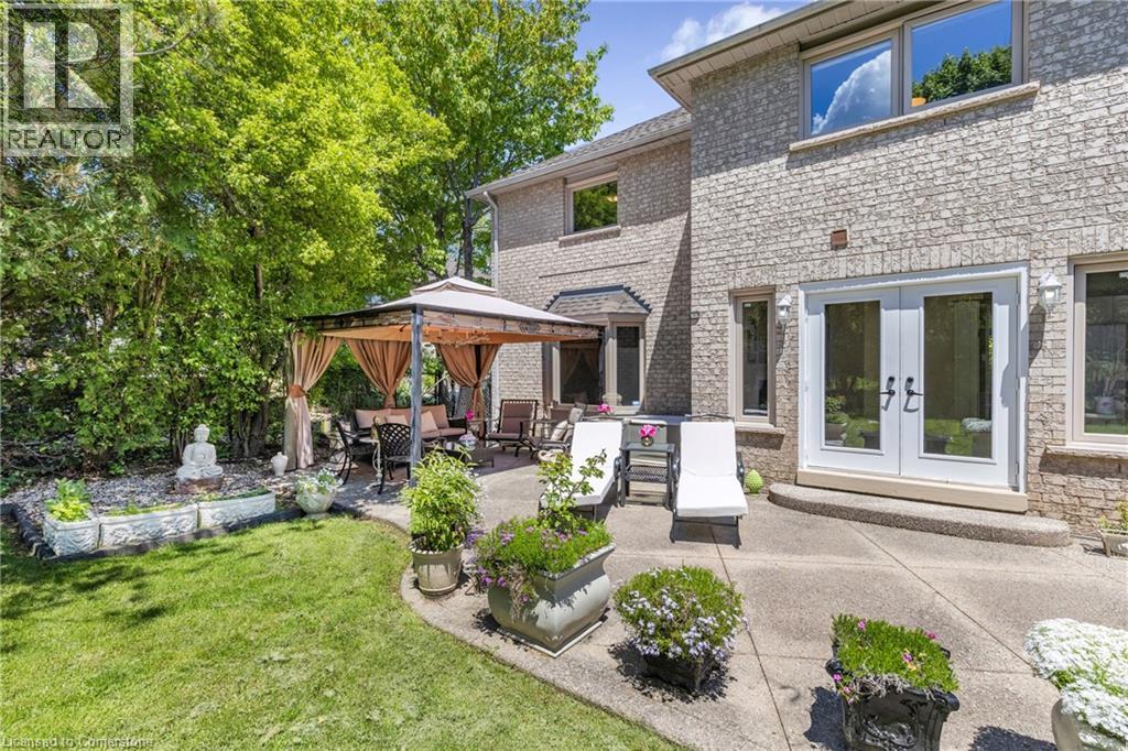 Photo 9 of 3 Coleman Court, Dundas ON