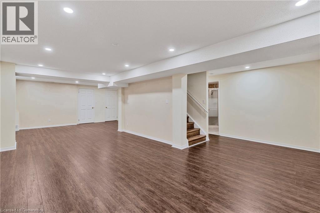 Photo 44 of 3 Coleman Court, Dundas ON