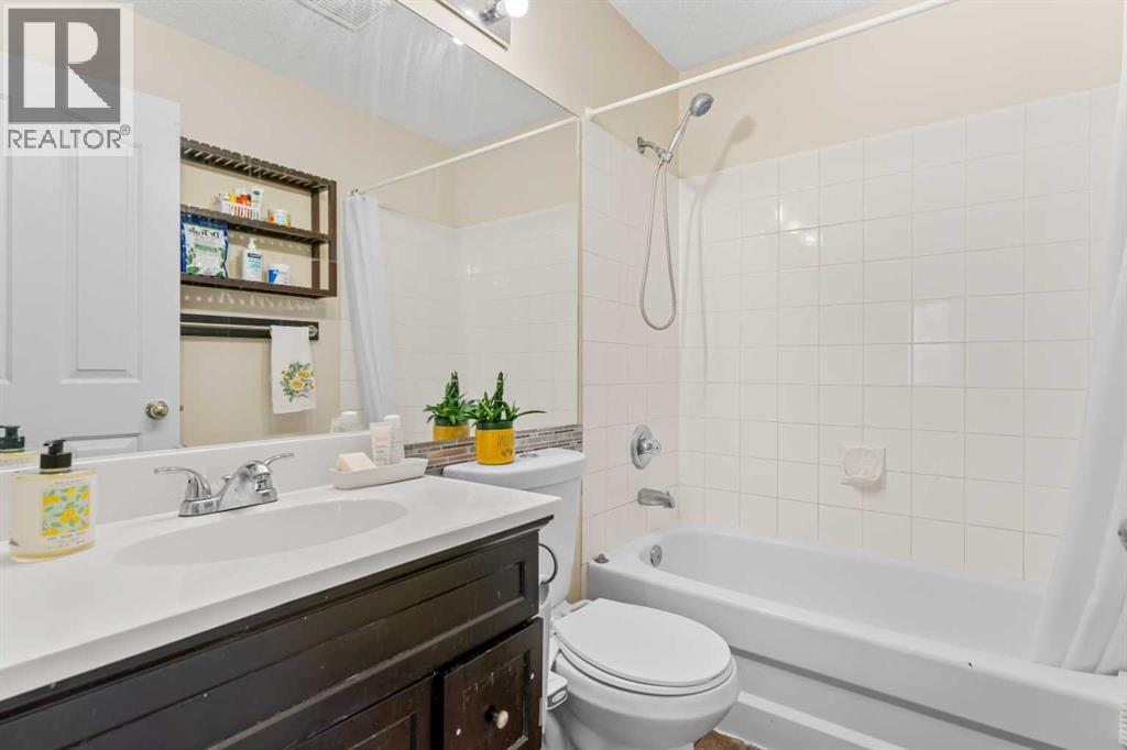 Photo 22 of 69 Bridlewood Park Sw, Calgary AB