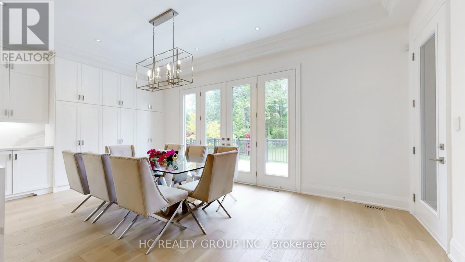 Photo 15 of 18 Denham Drive, Richmond Hill ON