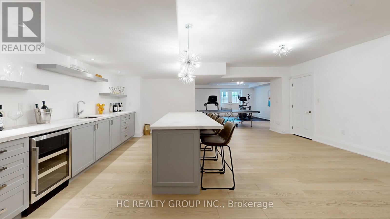Photo 39 of 18 Denham Drive, Richmond Hill ON