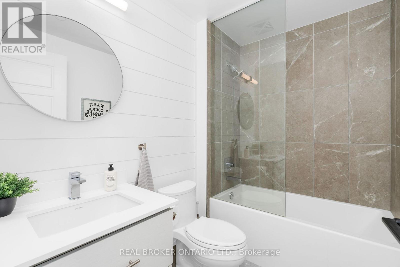 Photo 19 of G 34 375 Sea Ray Avenue, Innisfil ON