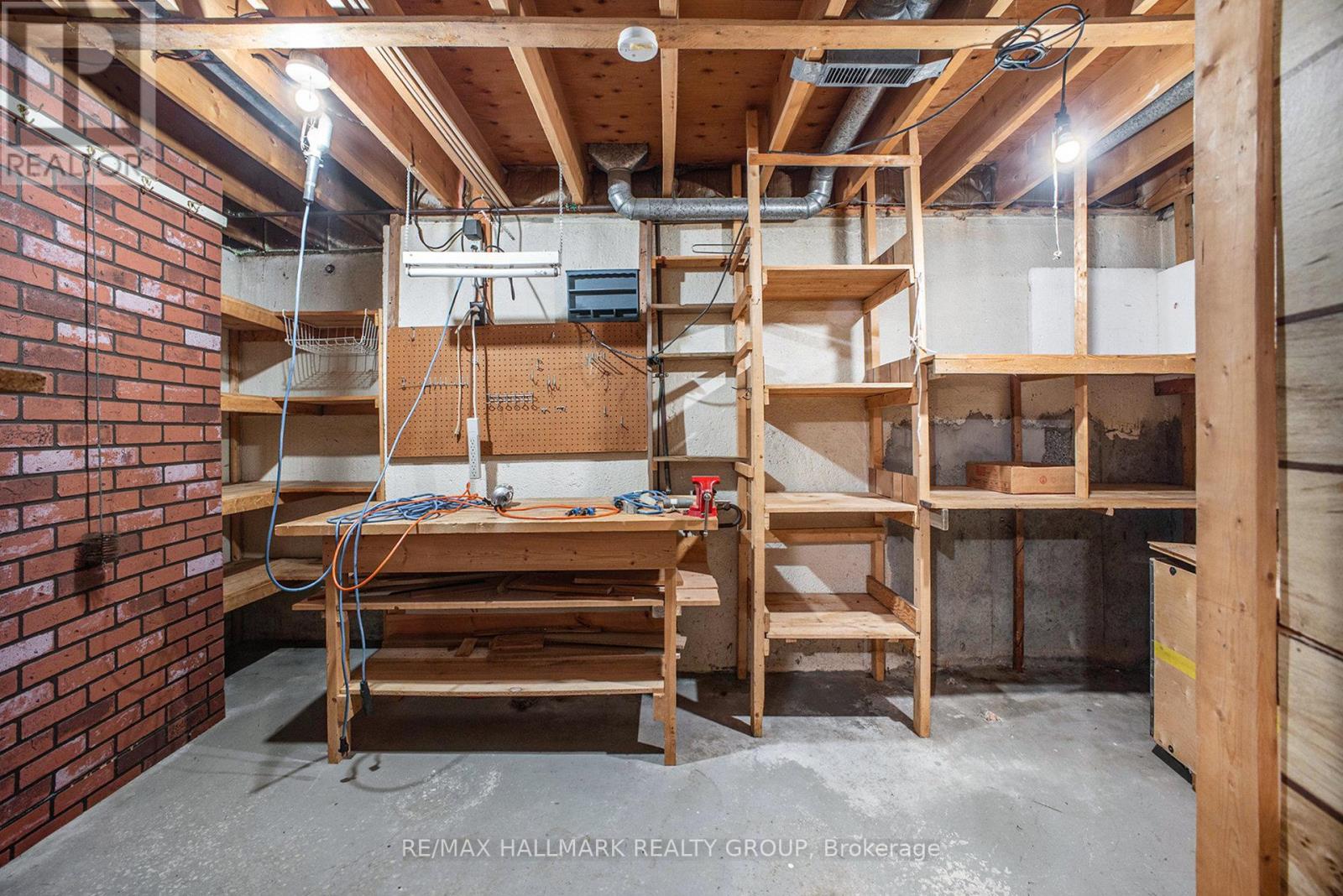 Photo 28 of 618 La Verendrye Drive, Ottawa ON