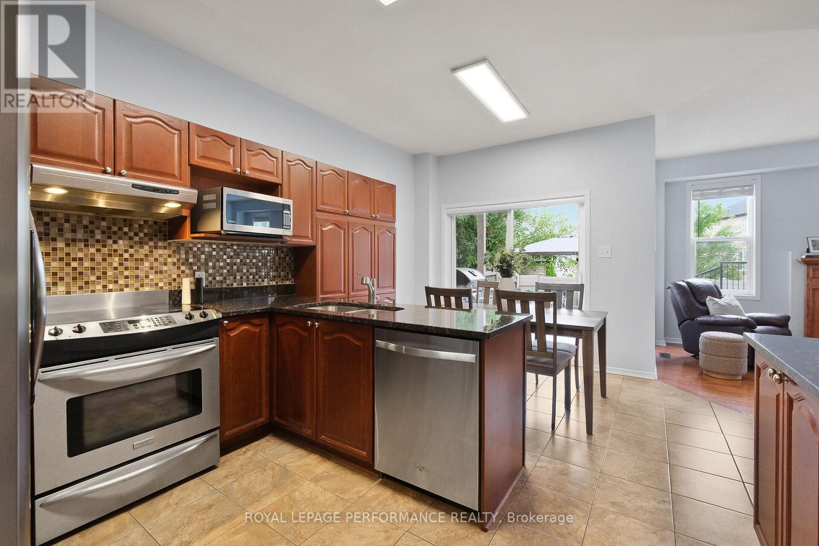 Photo 13 of 1038 Fieldfair Way, Ottawa ON