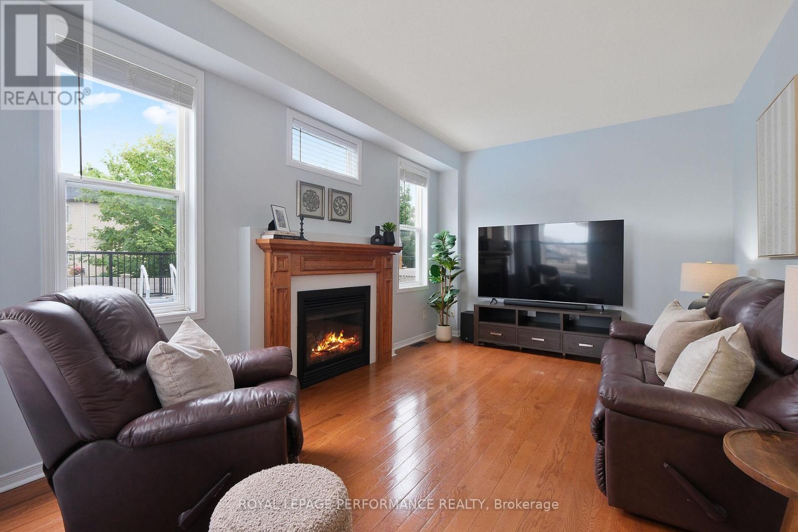 Photo 14 of 1038 Fieldfair Way, Ottawa ON