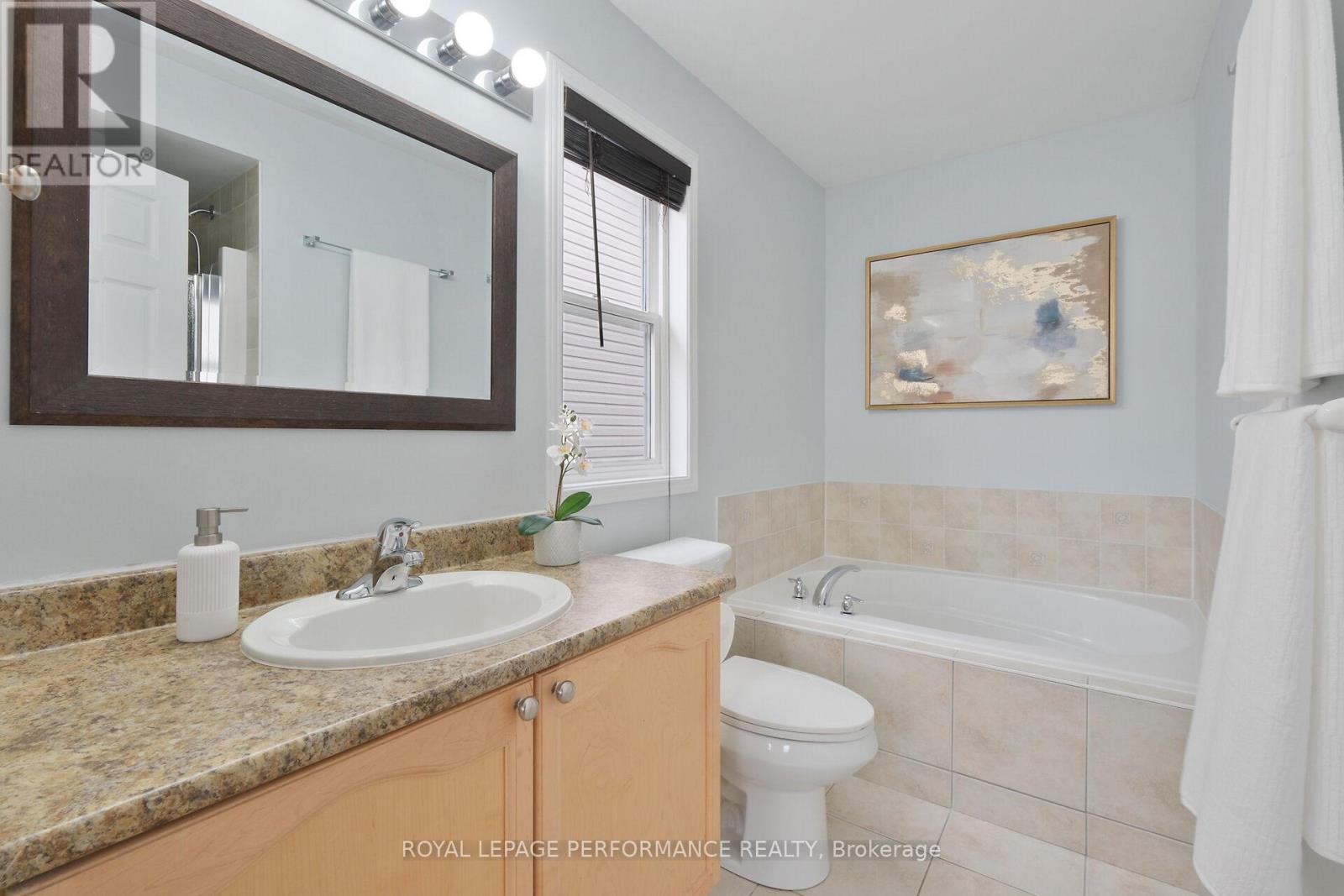 Photo 25 of 1038 Fieldfair Way, Ottawa ON