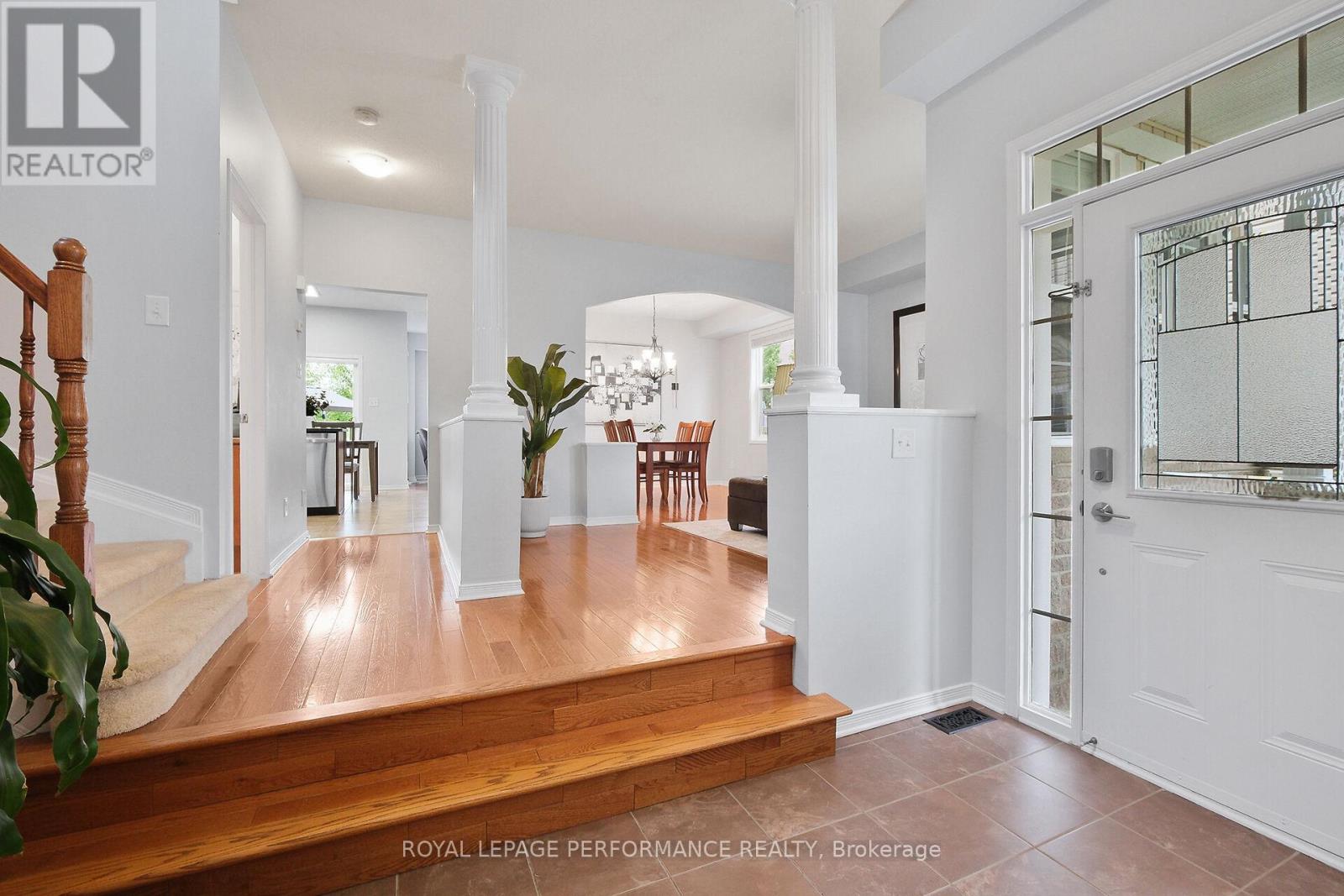 Warm and welcoming foyer
