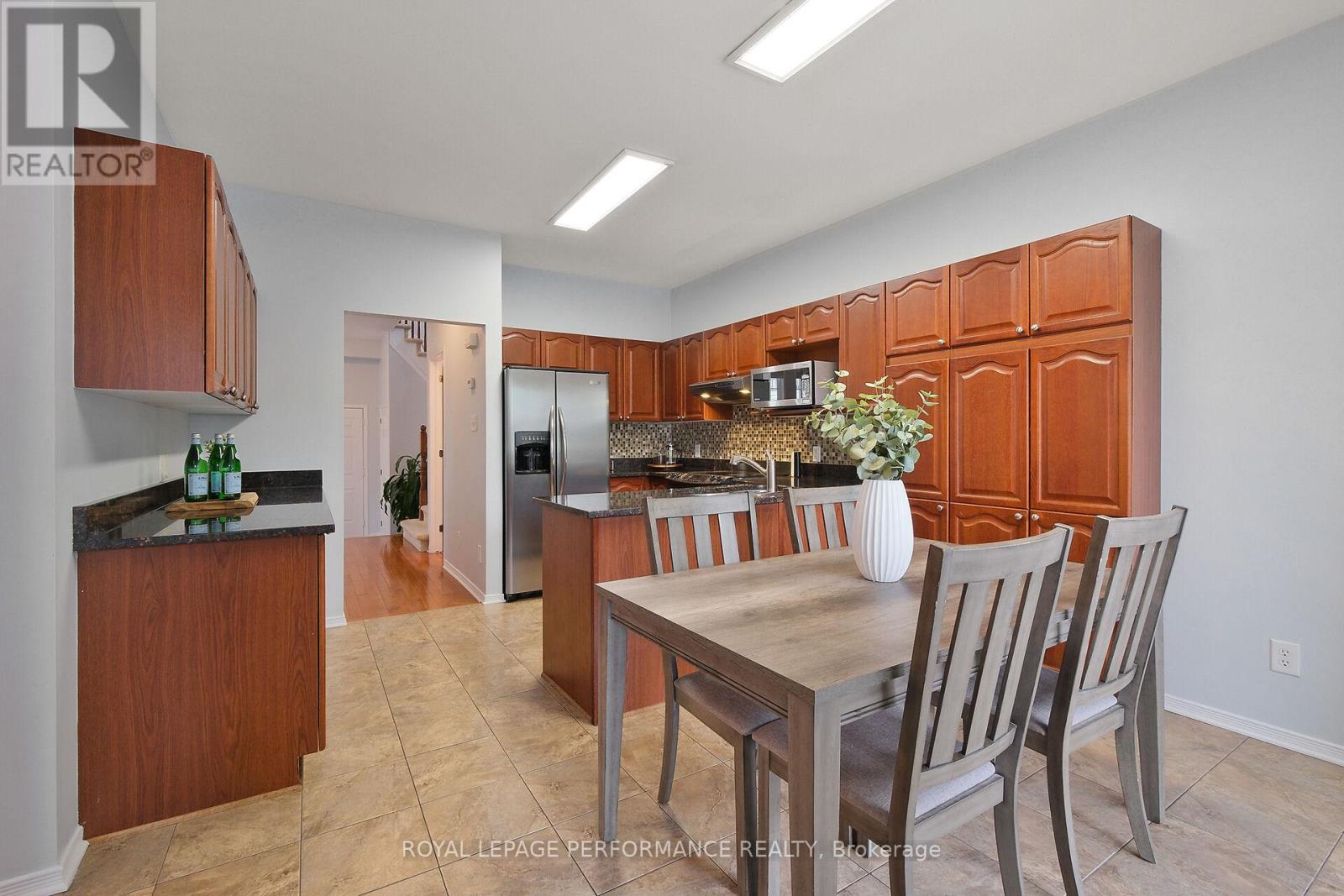 Photo 9 of 1038 Fieldfair Way, Ottawa ON