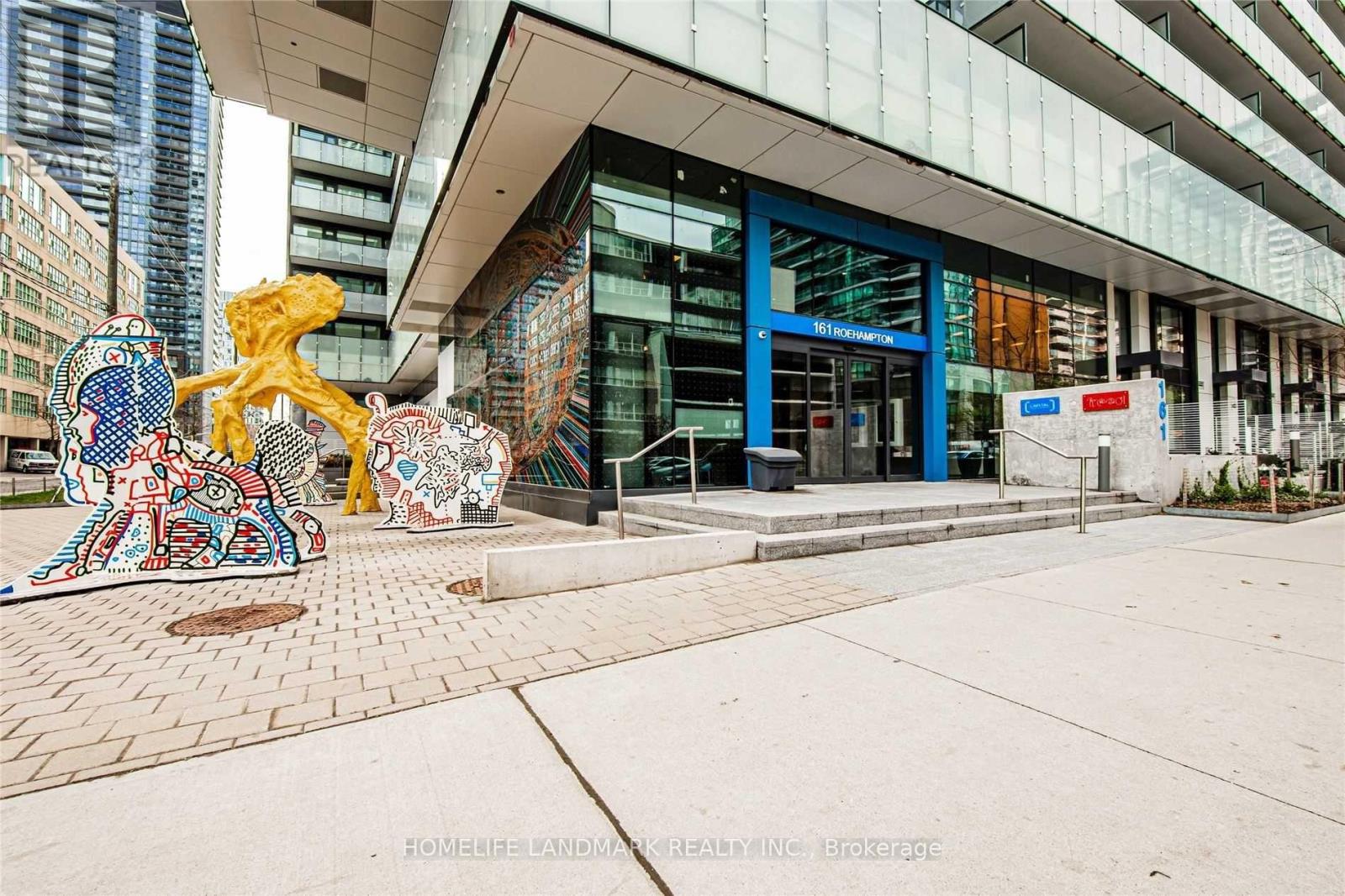 Photo 10 of 3901 161 Roehampton Avenue, Toronto ON
