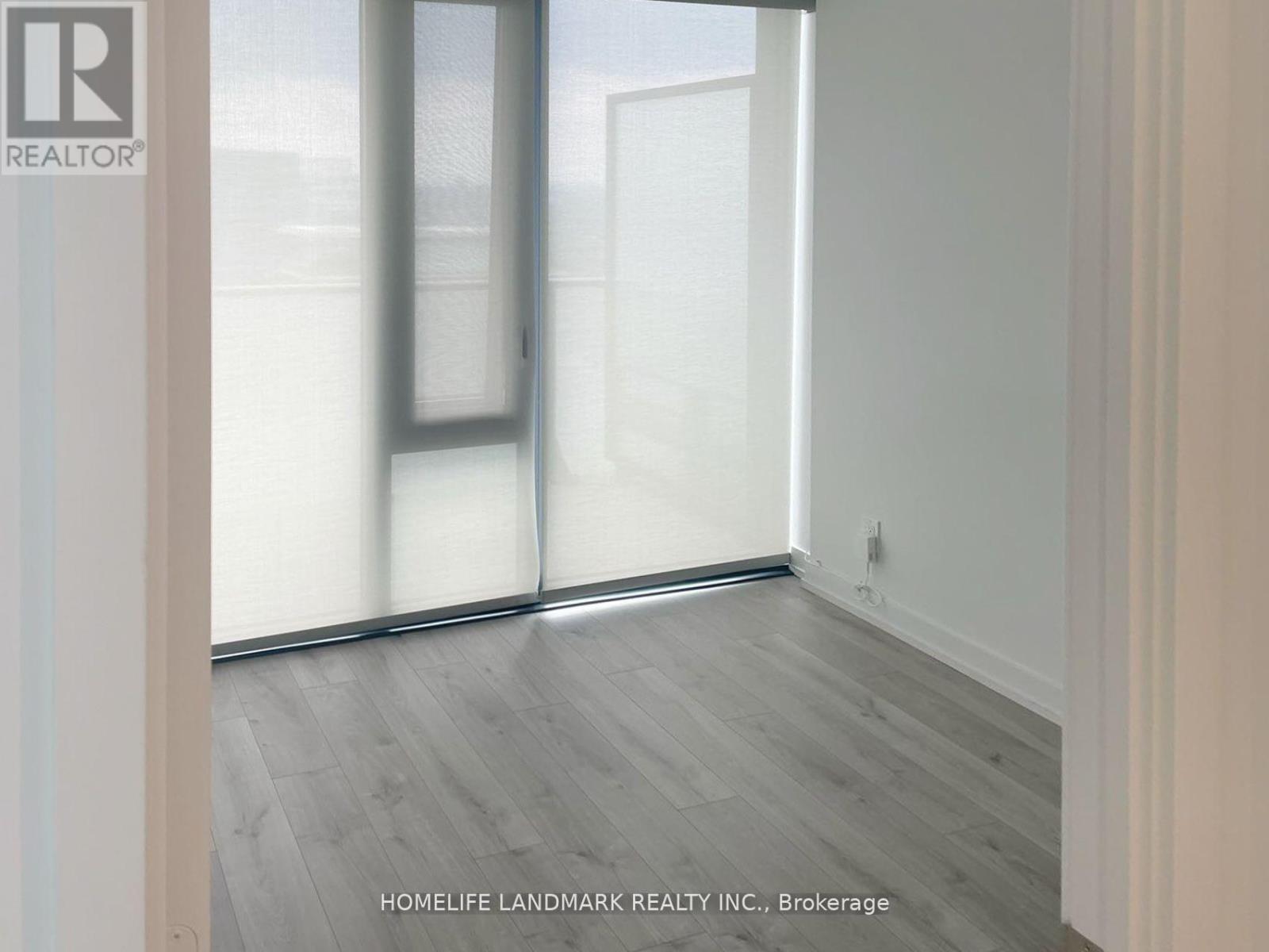 Photo 5 of 3901 161 Roehampton Avenue, Toronto ON