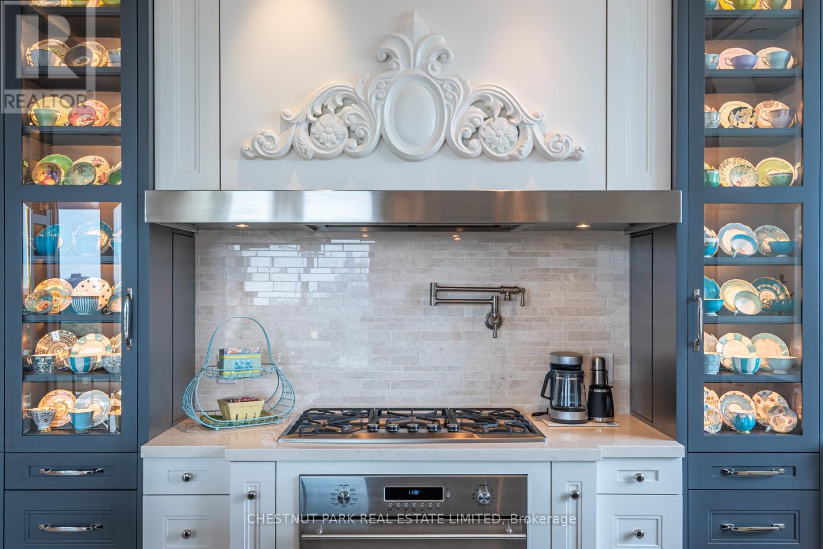 Photo 7 of Ph 1 60 Berwick Avenue, Toronto ON