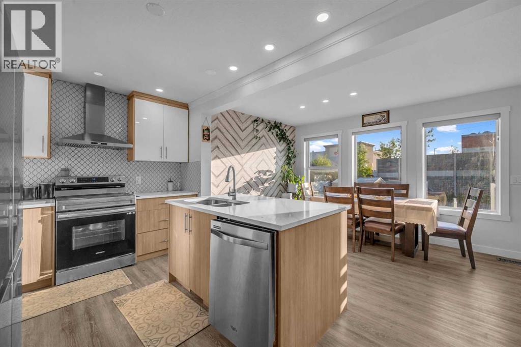 Single Family House for Sale in  Covehaven Road NE Coventry Hills Calgary 