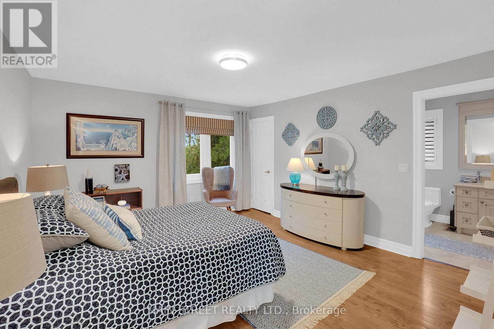 Photo 17 of 9 Cedar Ridge Road, Whitchurchstouffville ON