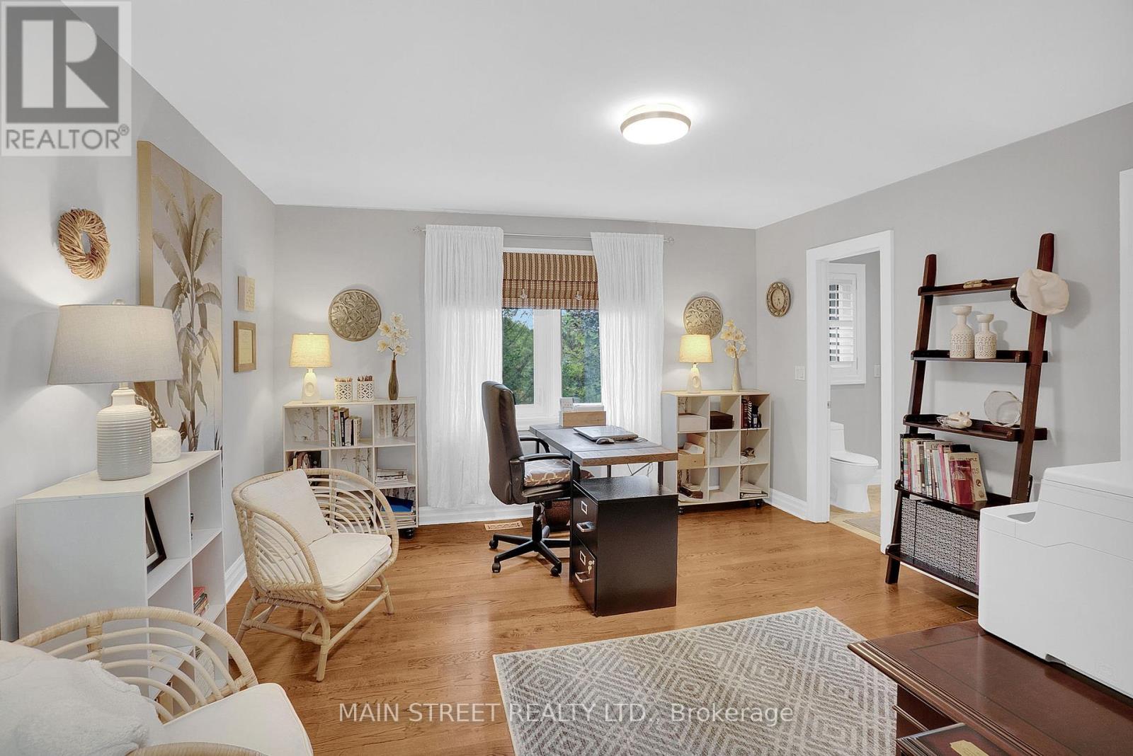 Photo 18 of 9 Cedar Ridge Road, Whitchurchstouffville ON