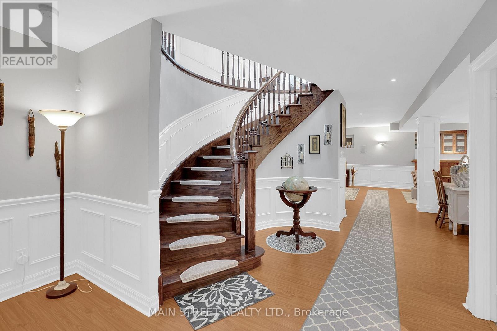 Photo 20 of 9 Cedar Ridge Road, Whitchurchstouffville ON
