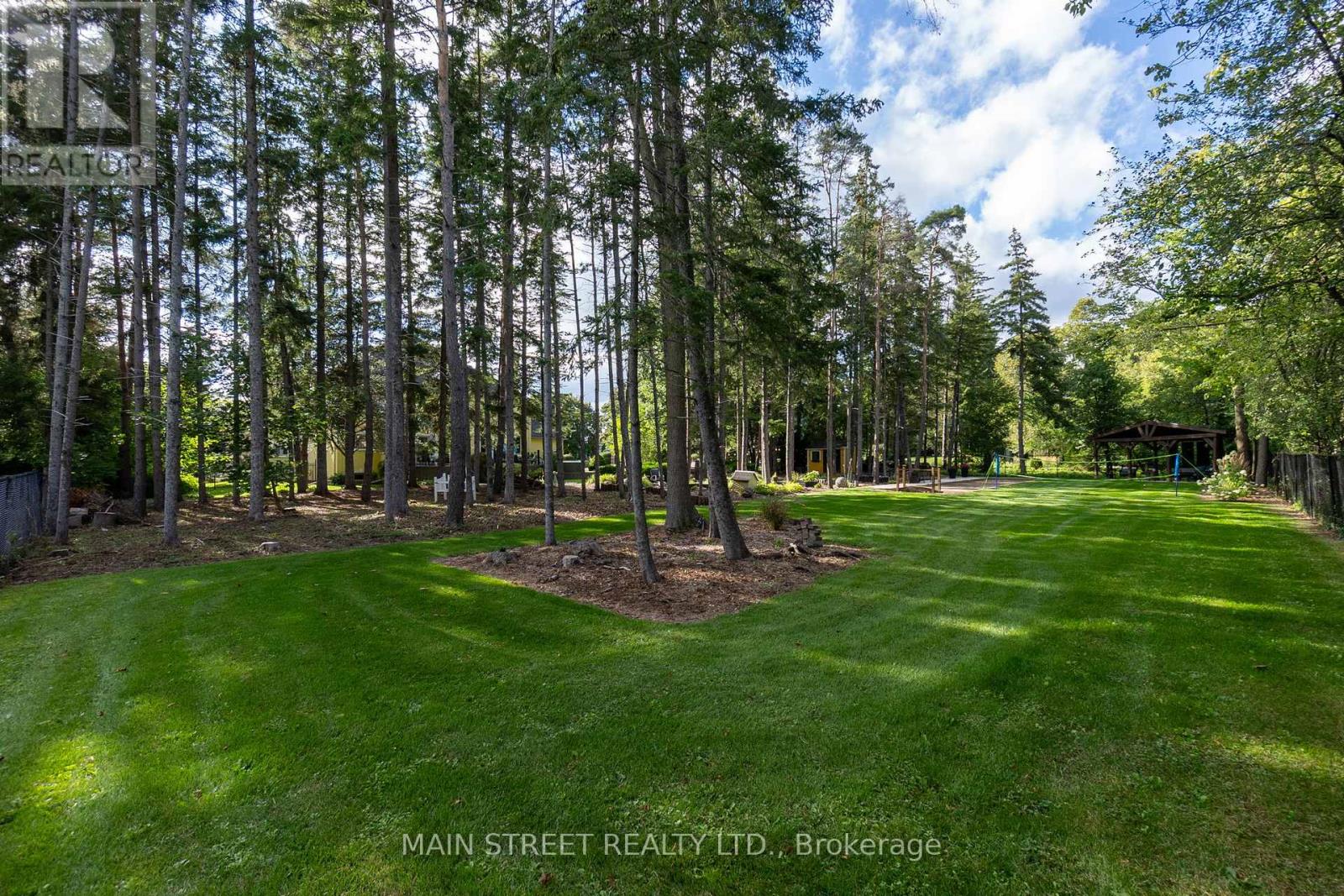 Photo 28 of 9 Cedar Ridge Road, Whitchurchstouffville ON
