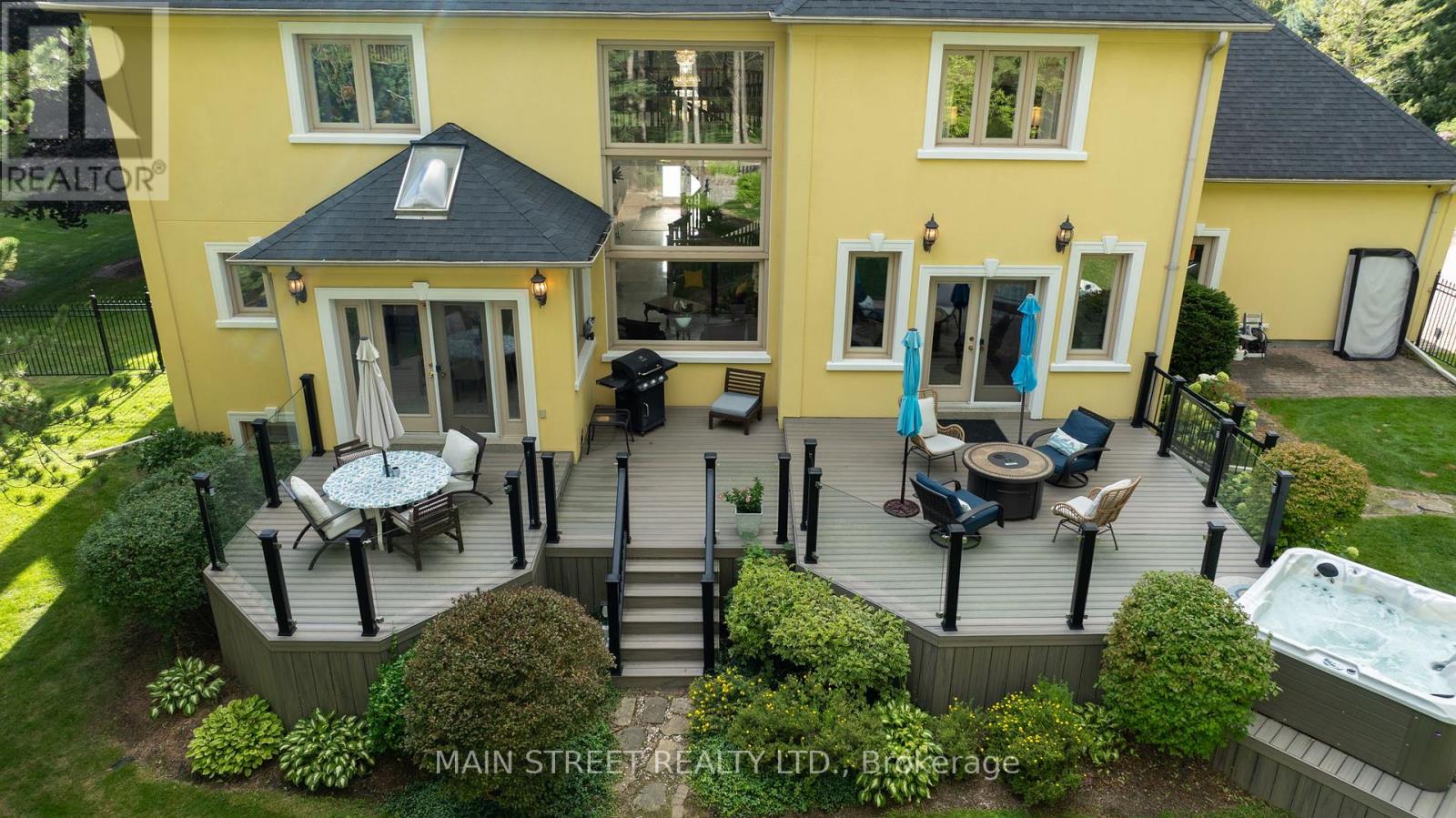 Photo 30 of 9 Cedar Ridge Road, Whitchurchstouffville ON