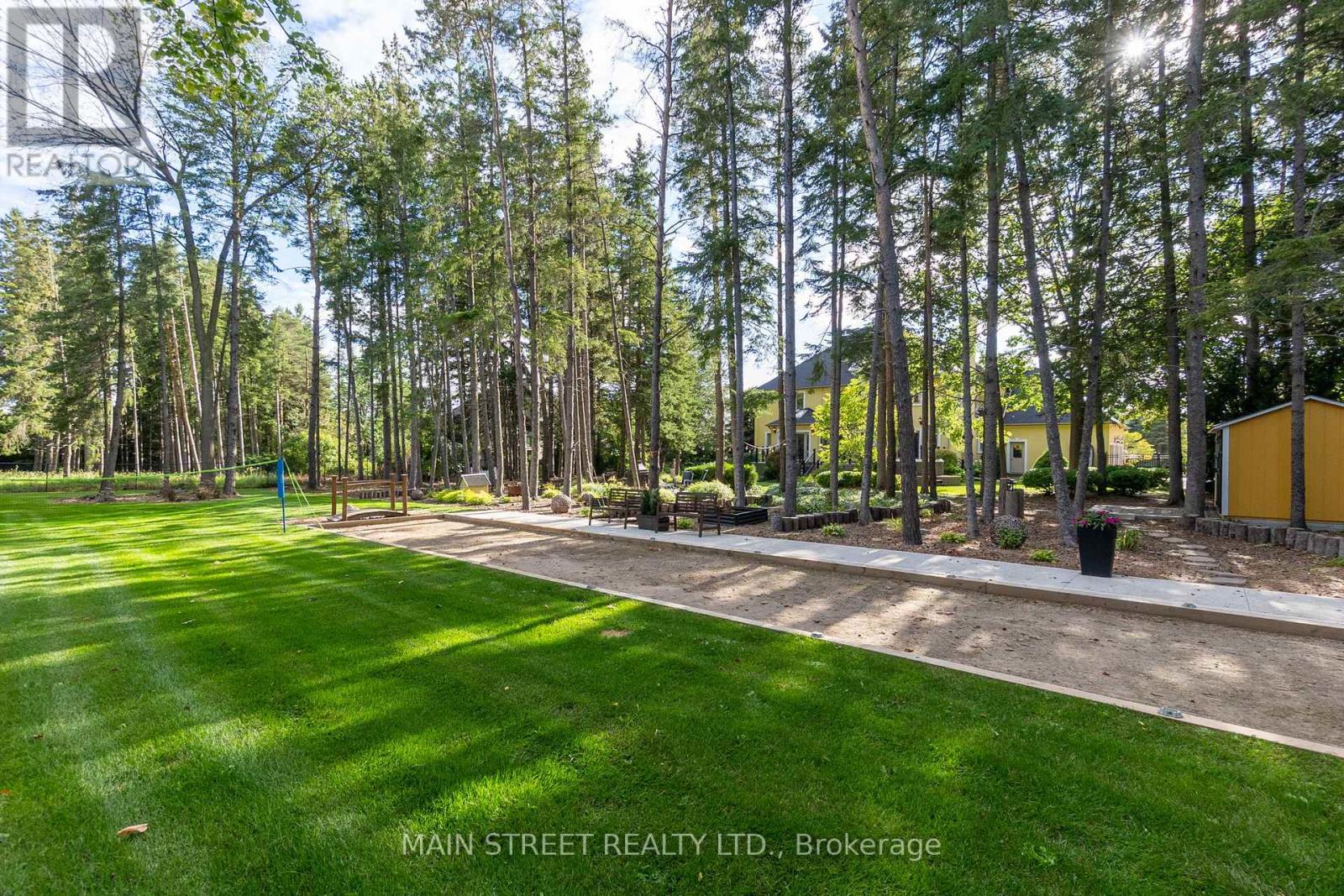 Photo 31 of 9 Cedar Ridge Road, Whitchurchstouffville ON