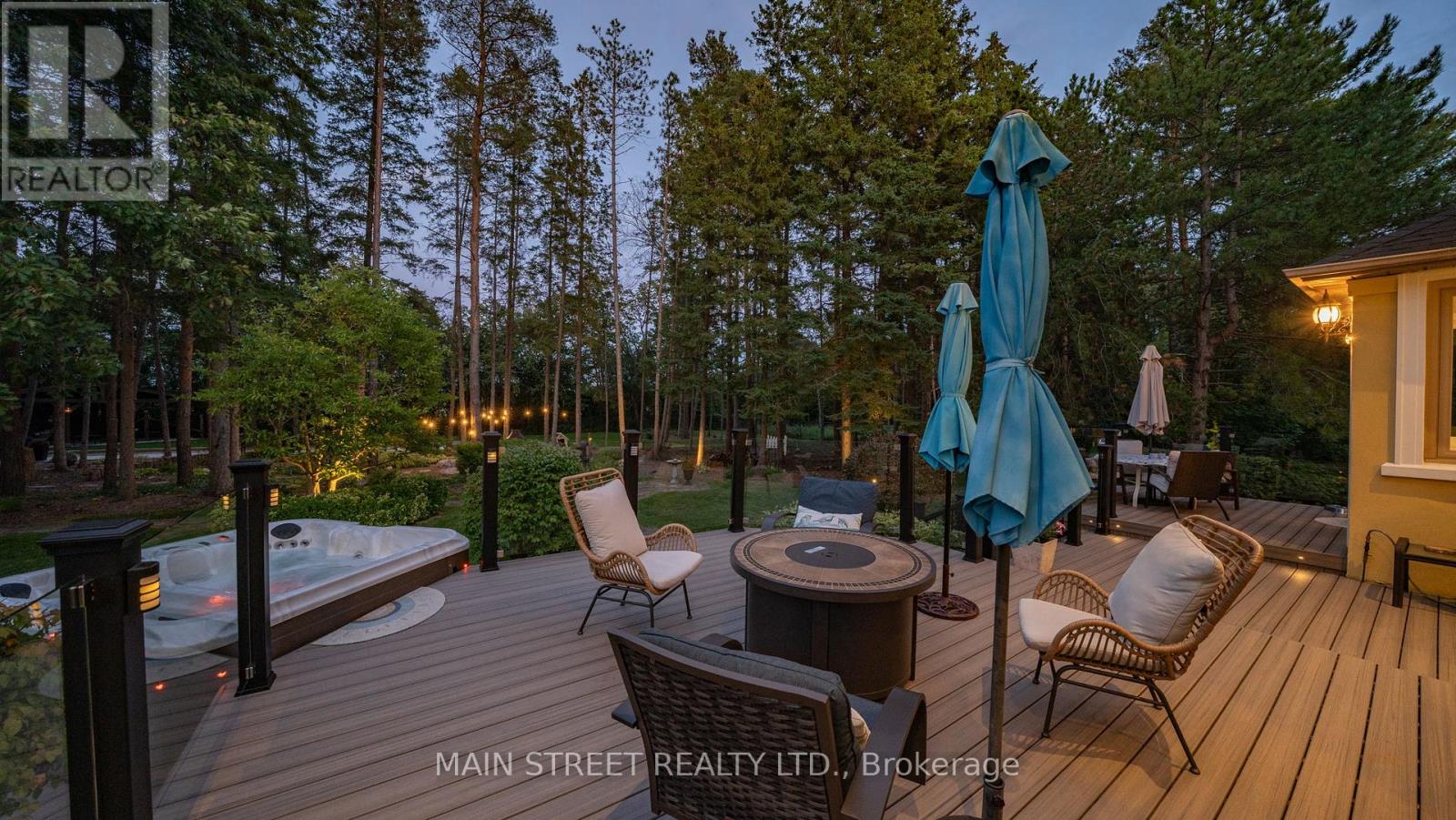 Photo 33 of 9 Cedar Ridge Road, Whitchurchstouffville ON