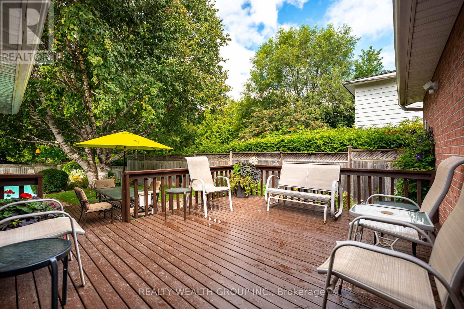 Photo 12 of 86 Alexander Road W, Newmarket ON