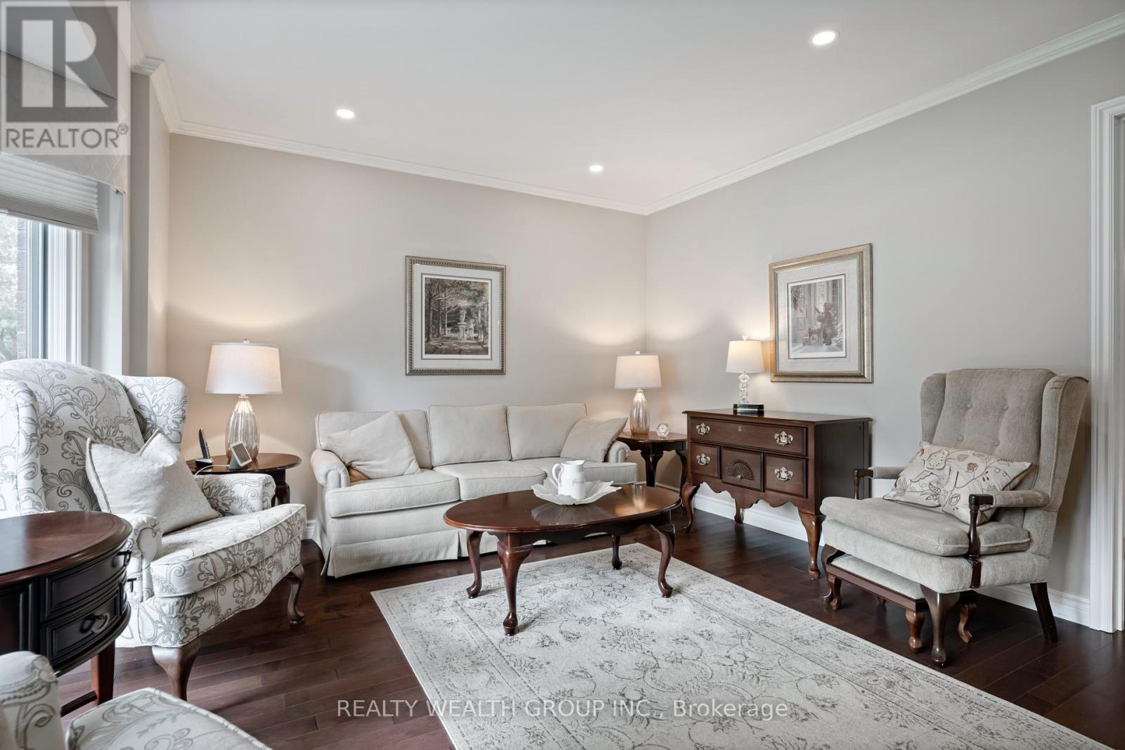 Photo 15 of 86 Alexander Road W, Newmarket ON