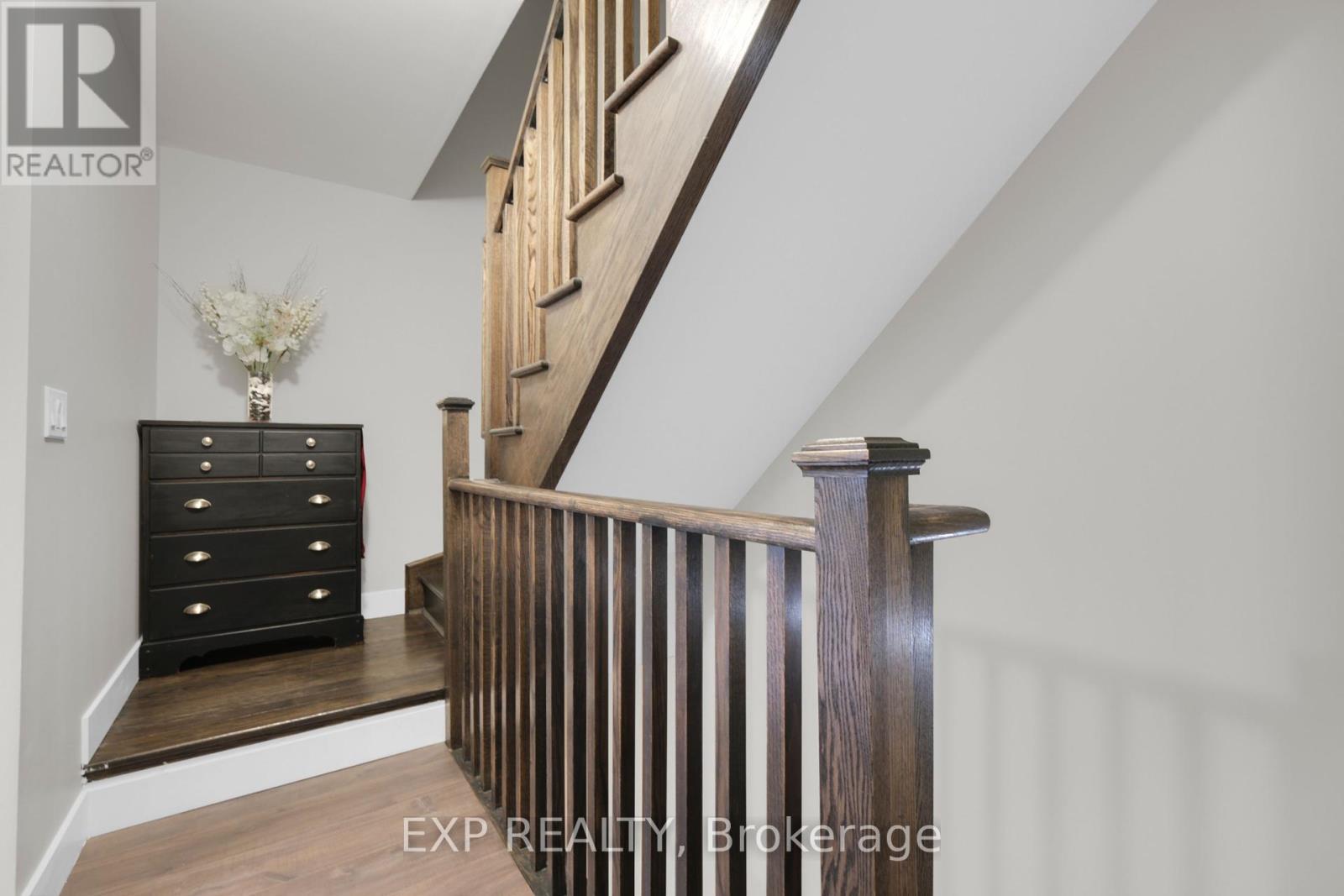 Photo 22 of 112 600 Alex Gardner Circle, Aurora ON