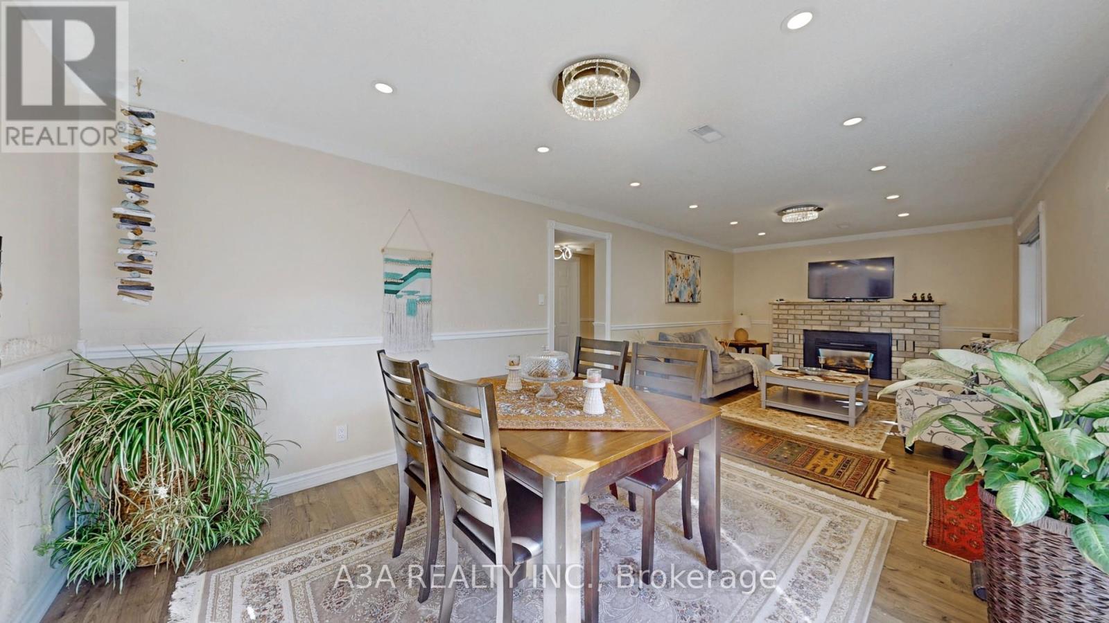 Photo 17 of 17 Beckett Avenue, East Gwillimbury ON