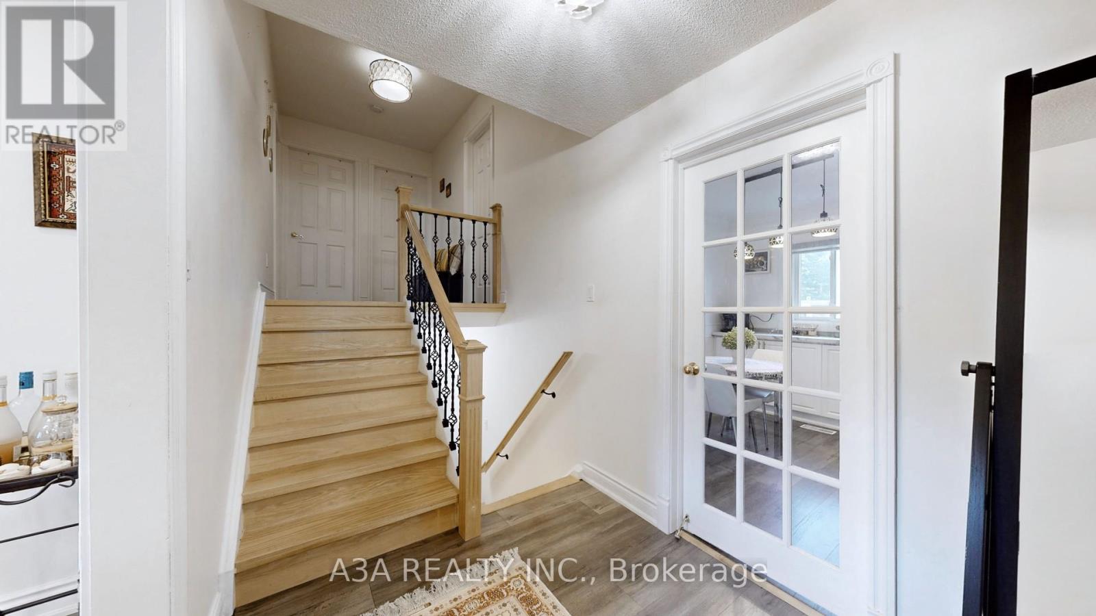 Photo 28 of 17 Beckett Avenue, East Gwillimbury ON