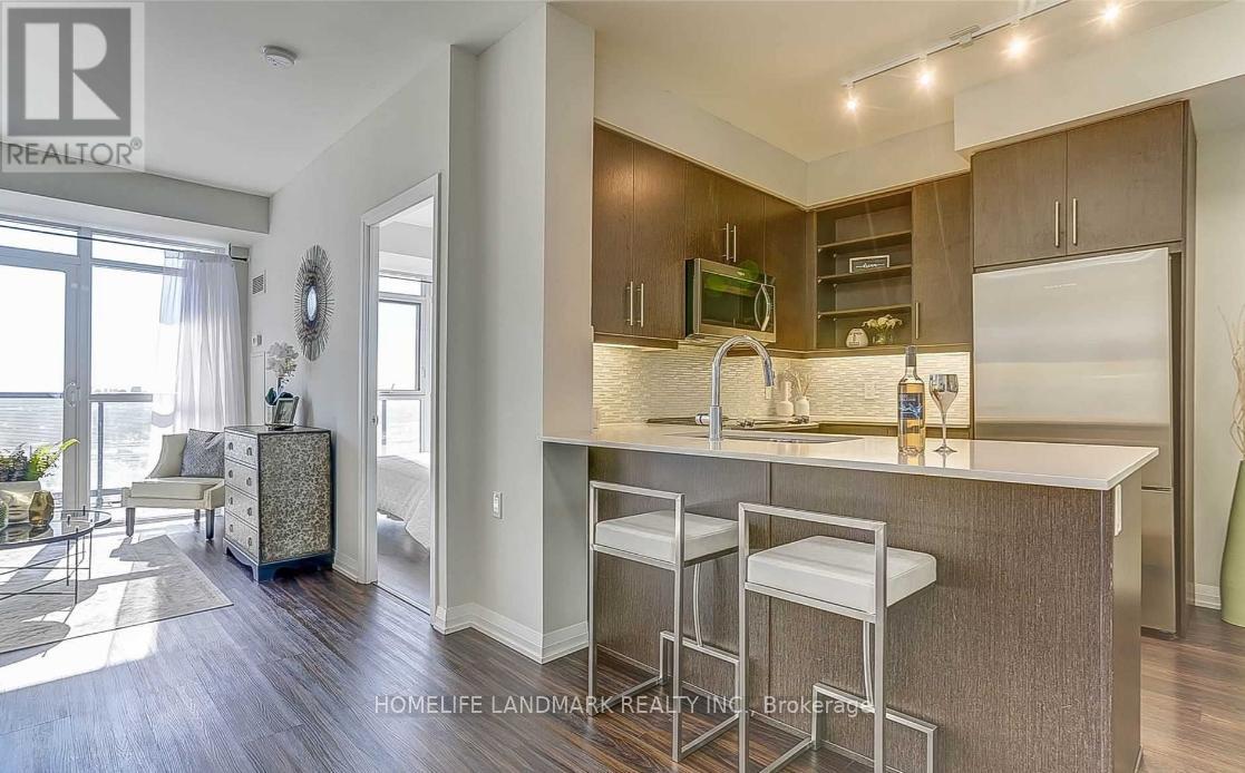 Photo 2 of Lph 03 65 Oneida Street, Richmond Hill ON