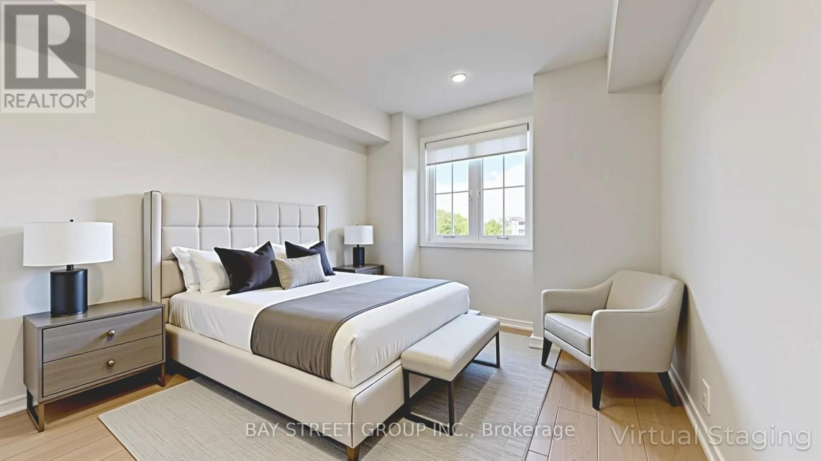 Photo 6 of 22 181 Parktree Drive, Vaughan ON