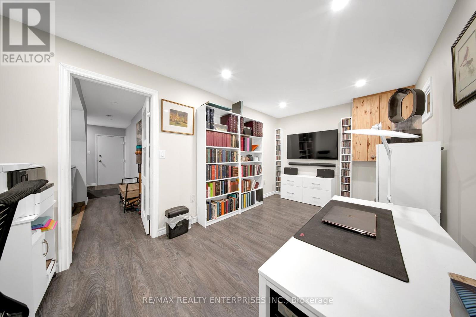Photo 34 of 5 2056 Lakeshore Road W, Oakville ON