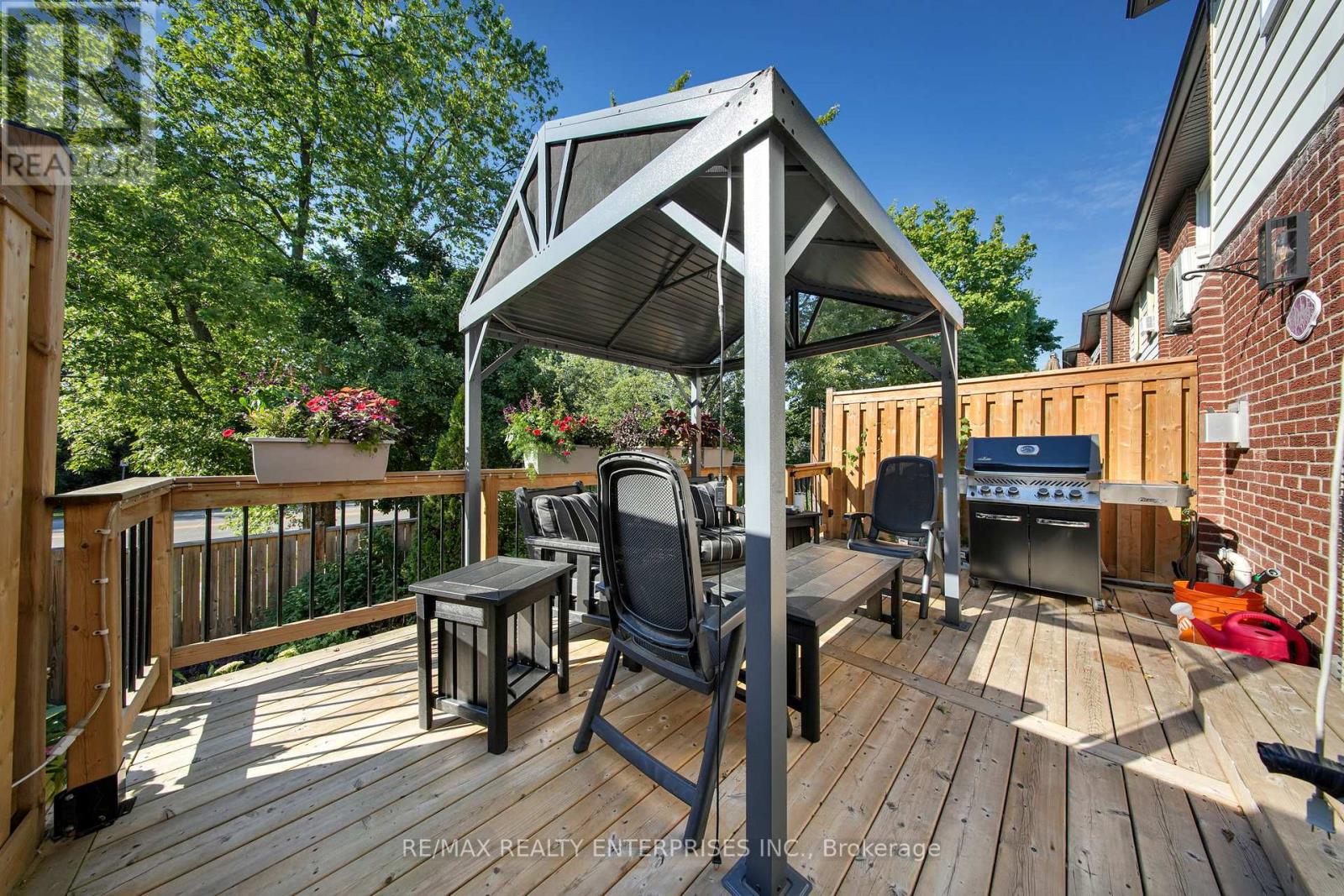 Photo 36 of 5 2056 Lakeshore Road W, Oakville ON
