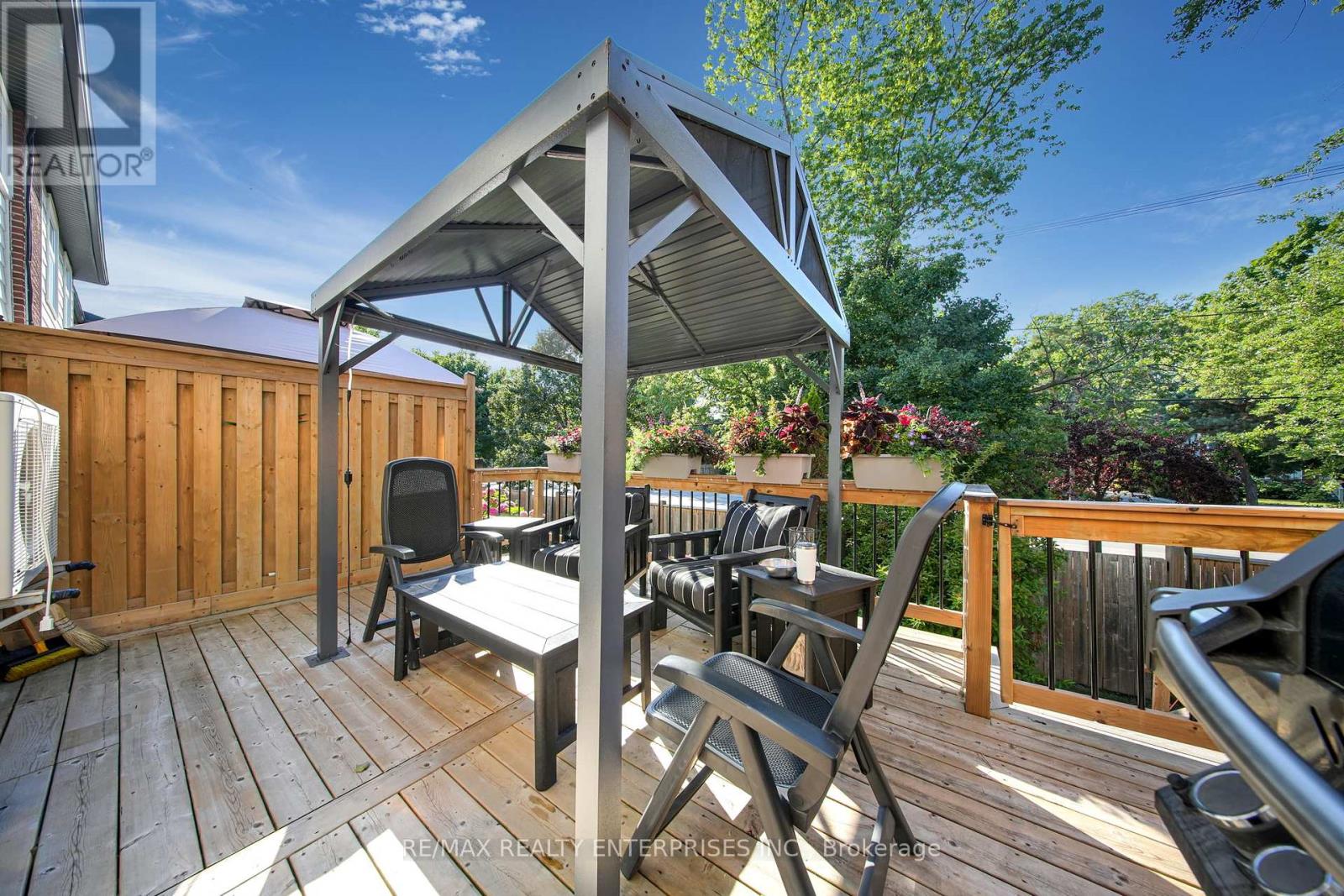 Photo 38 of 5 2056 Lakeshore Road W, Oakville ON