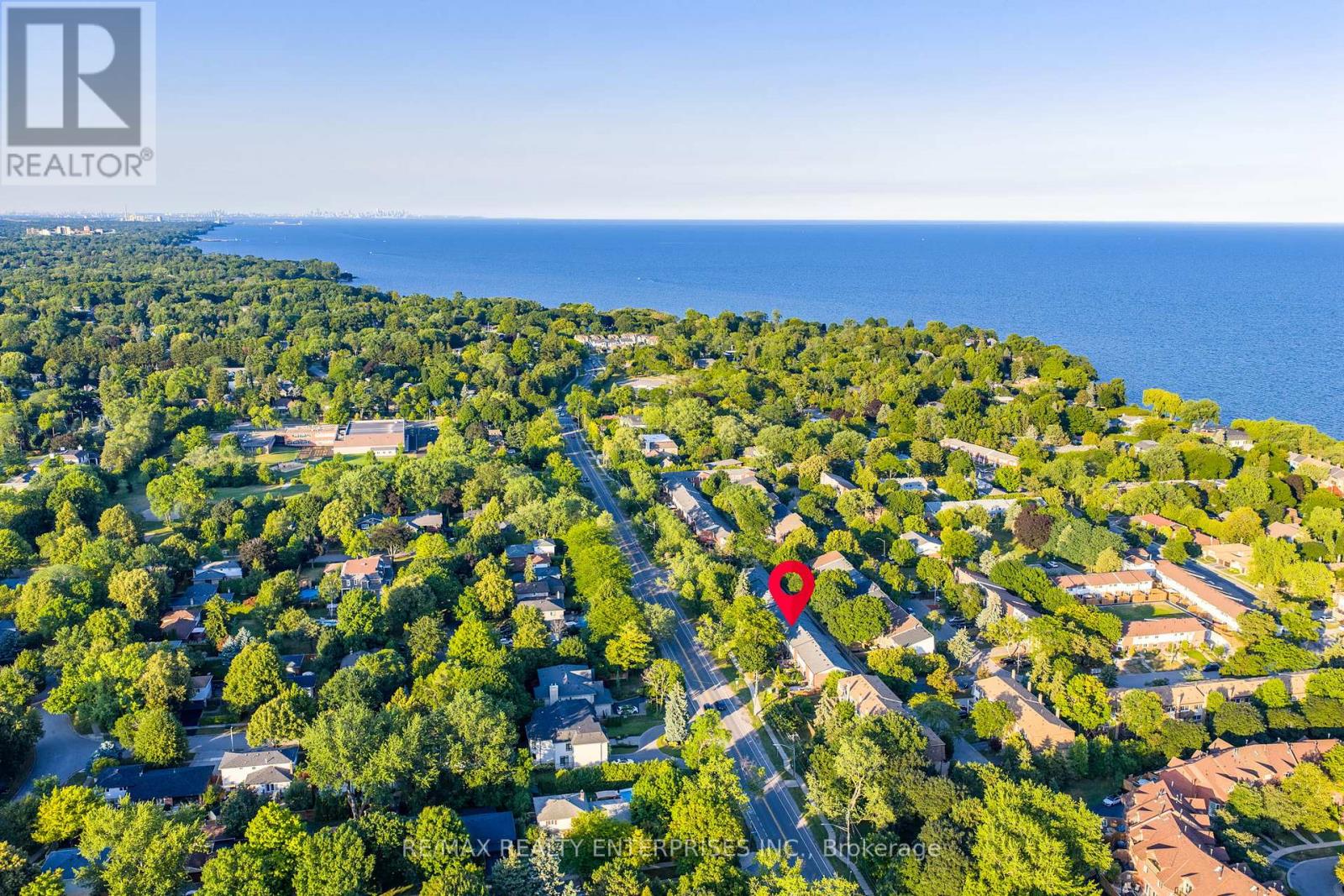 Photo 43 of 5 2056 Lakeshore Road W, Oakville ON