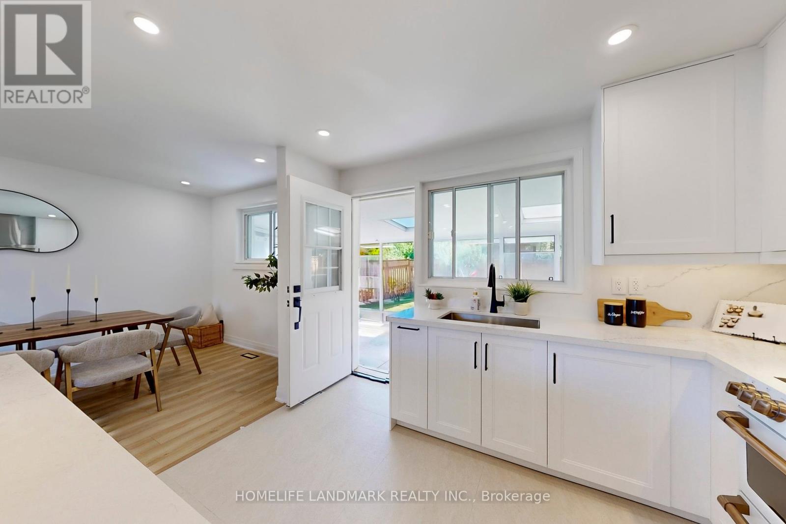 Photo 14 of 1354 Kelly Road, Mississauga ON
