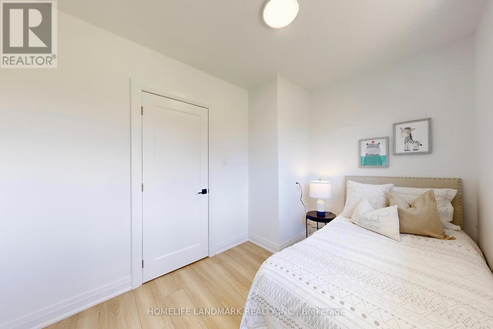 Photo 23 of 1354 Kelly Road, Mississauga ON