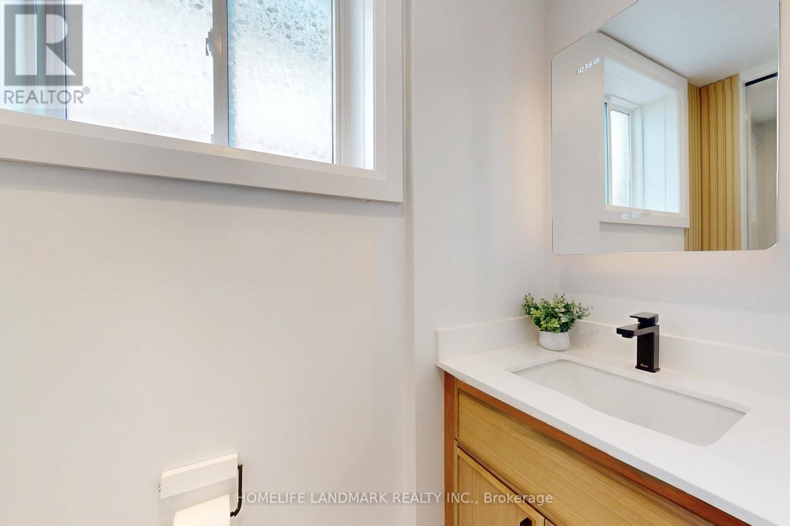 Photo 24 of 1354 Kelly Road, Mississauga ON