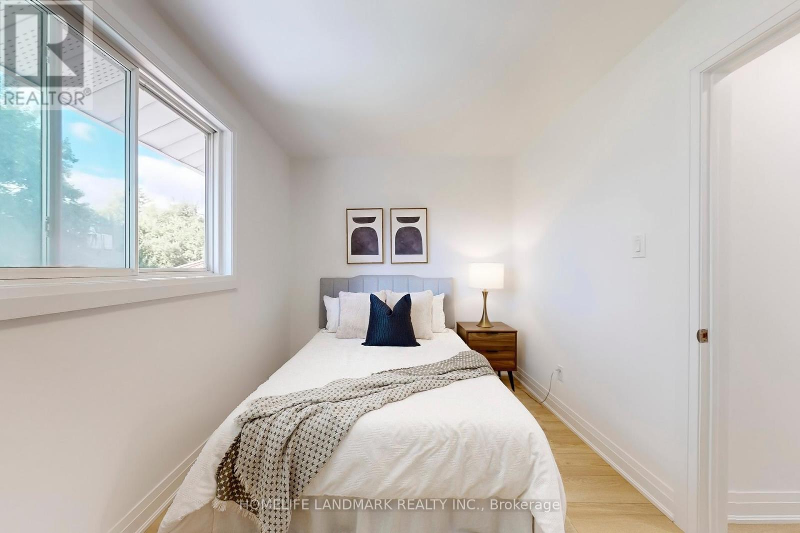 Photo 32 of 1354 Kelly Road, Mississauga ON