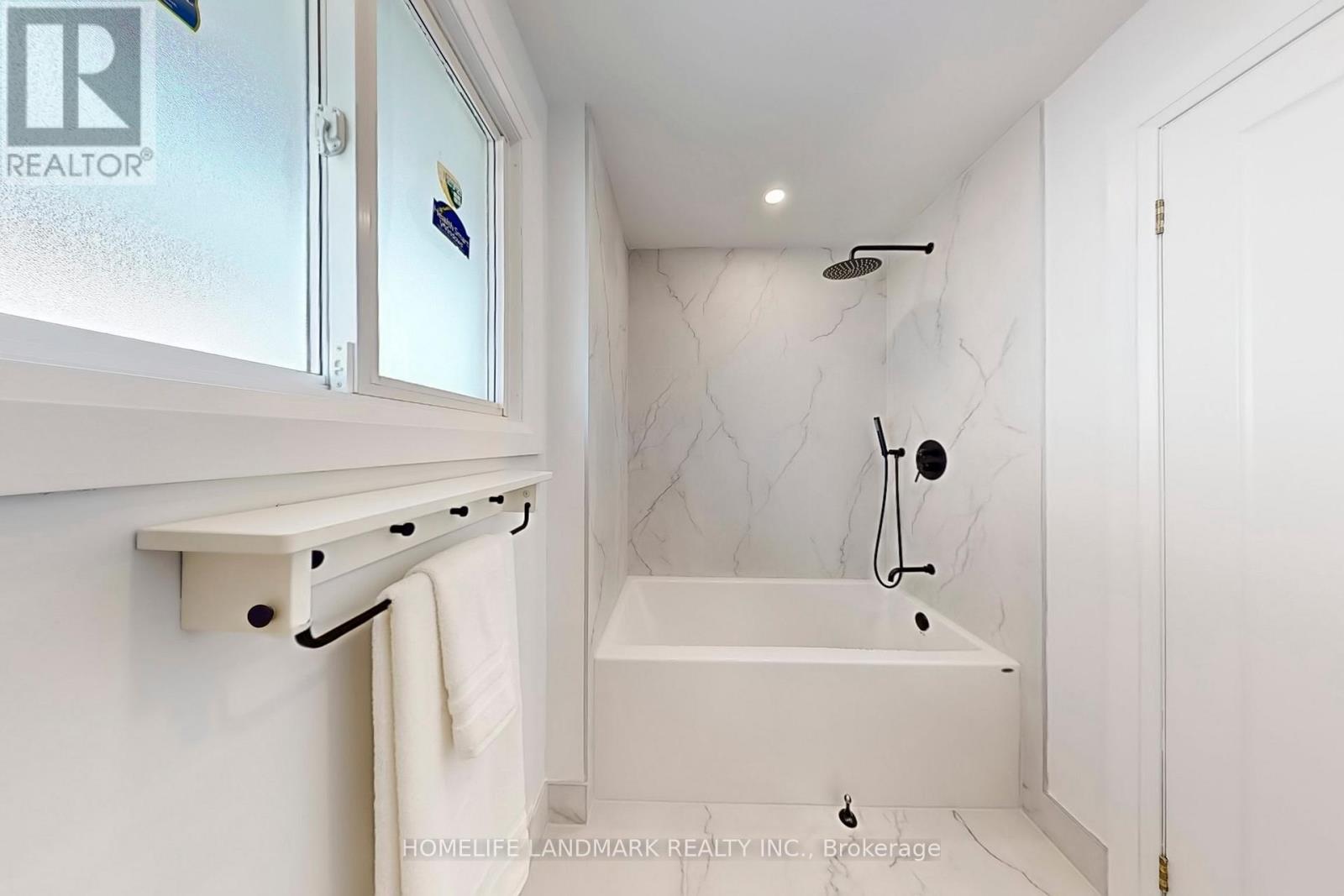Photo 36 of 1354 Kelly Road, Mississauga ON