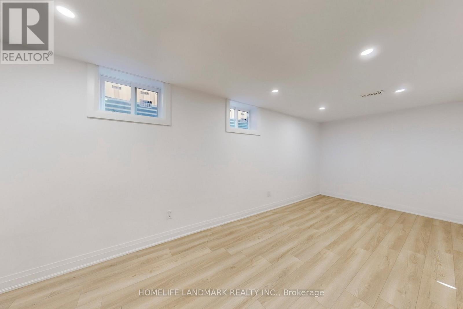 Photo 39 of 1354 Kelly Road, Mississauga ON